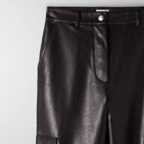 Aritzia Wilfred - Modern Vegan Leather Cargo Pant - SZ 4 - Picture 6 of 17